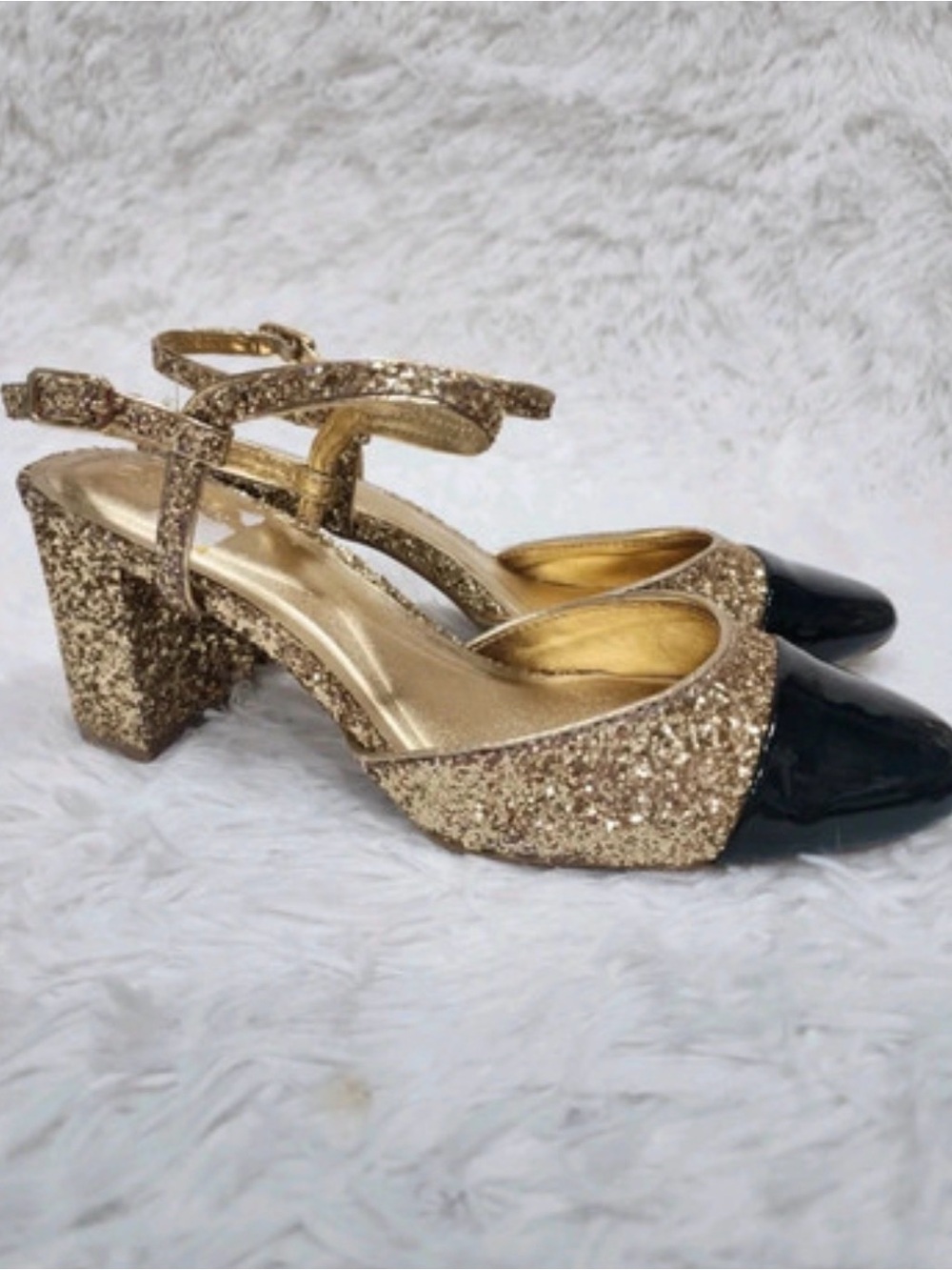 On 34th Sz 10 Gold Glitter Block Heel Slingback Pumps with Black Patent Cap Toe